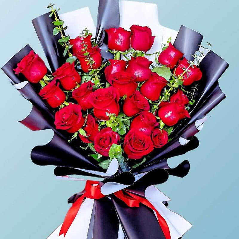 25 Red Roses Arrangements