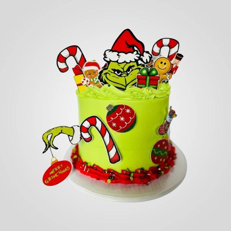 Grinch themed Christmas cake