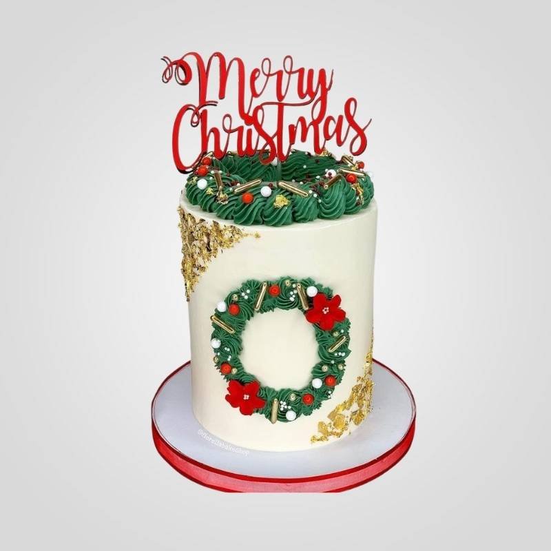 White and green Christmas cake
