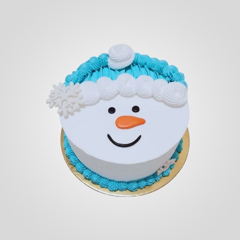 Round snowman cake