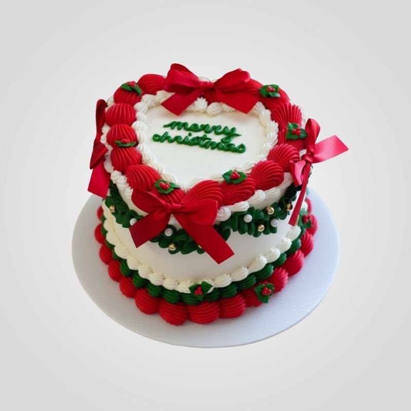 vintage style Christmas heart cake