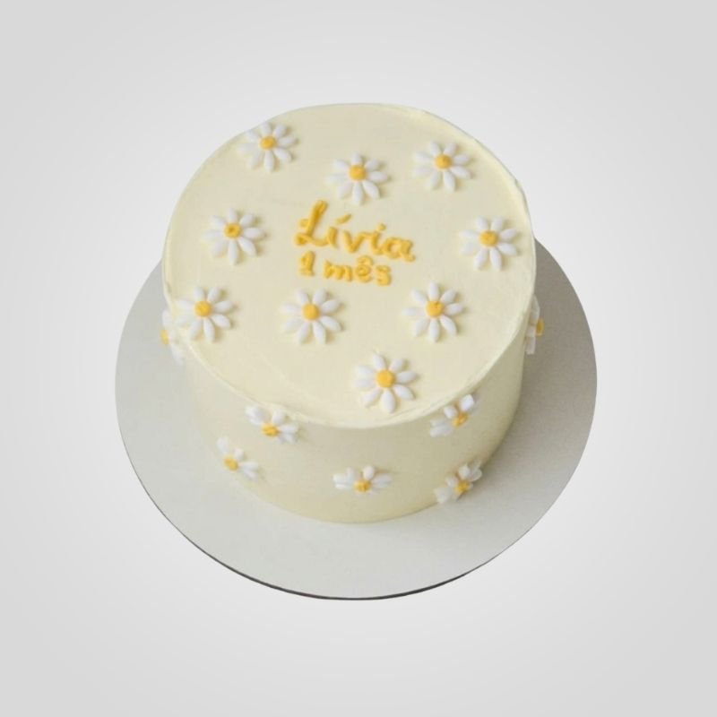 Minimalist Daisy Pattern Cake